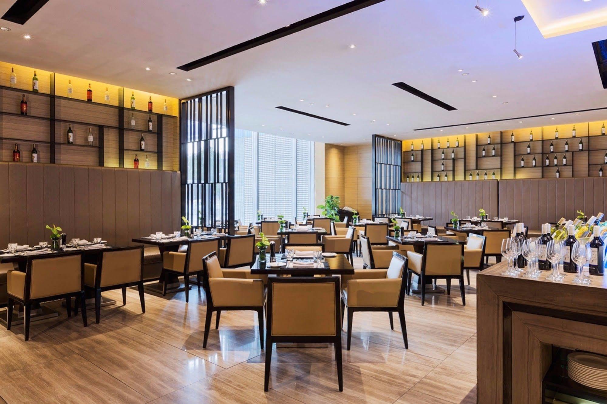 Wanda Realm Beijing Hotel Exterior photo